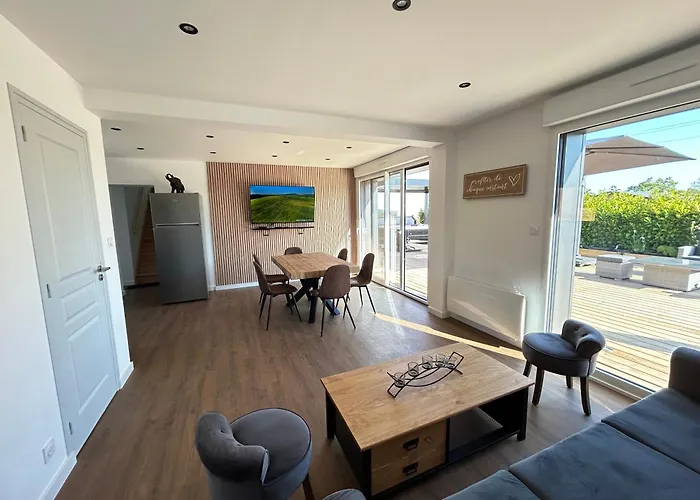 Avec Le Rubis Proche Des Plages Du Debarquement Manche Normandie *